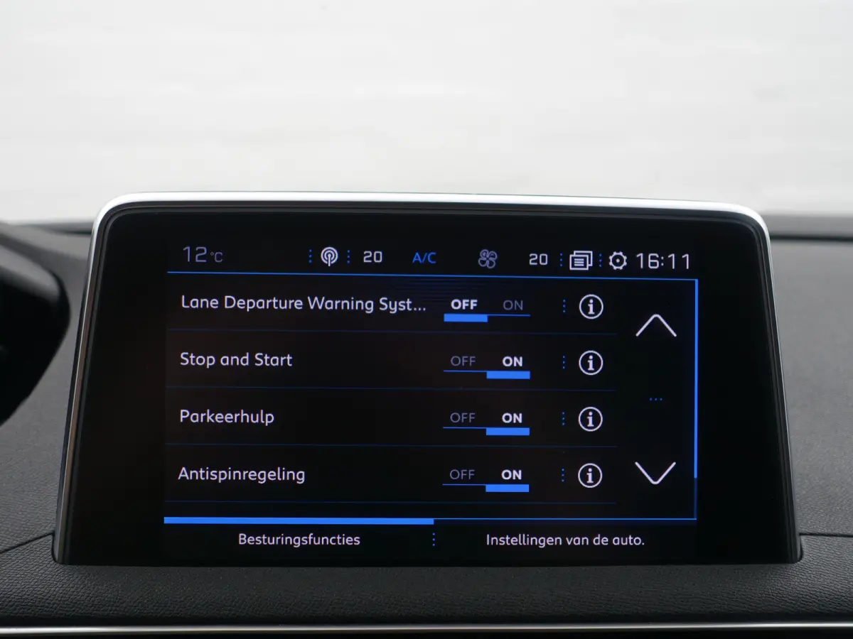 1.2 PureTech Allure Aut- Two Tone, Sport Leder Interieur, Carplay, Sfeerverlichting, 360 Camera, Ada Cruise