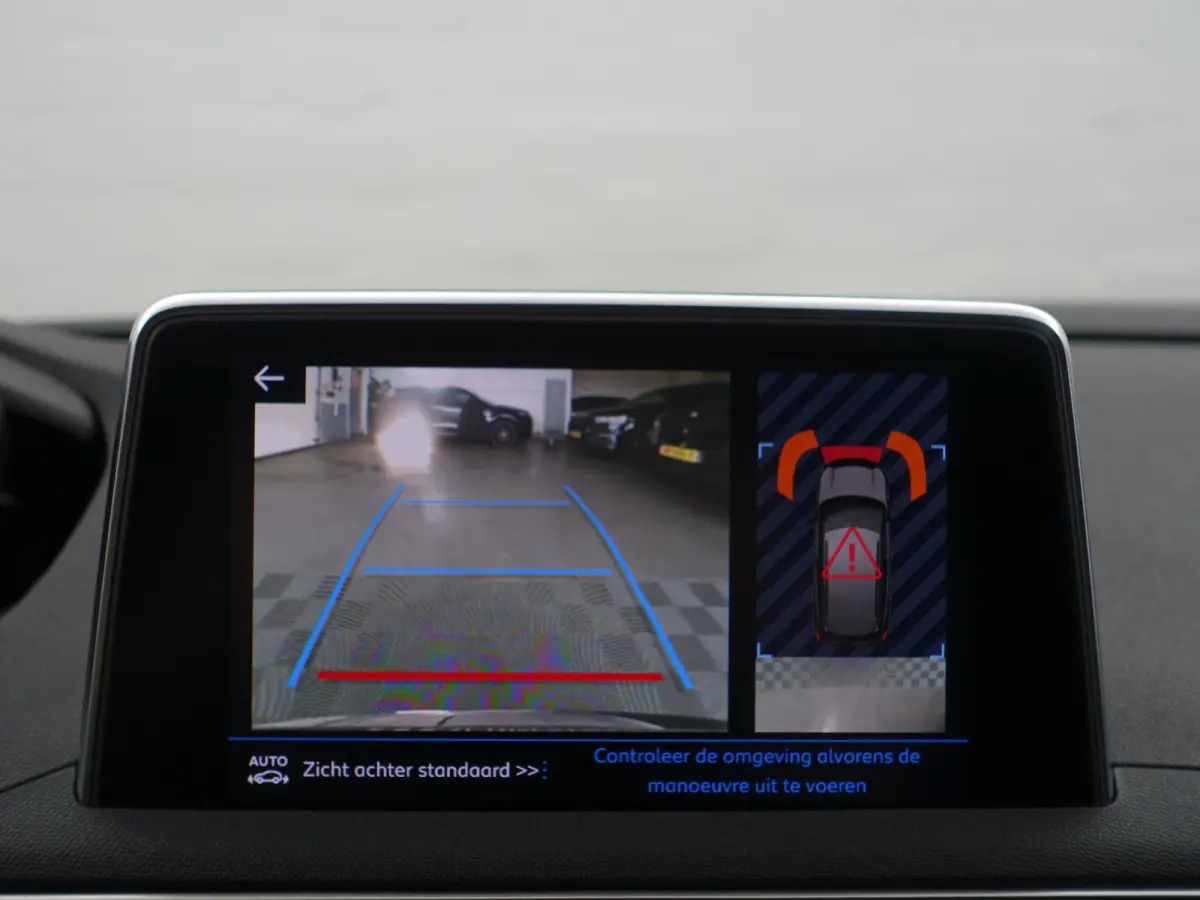 1.2 PureTech Allure Aut- Two Tone, Sport Leder Interieur, Carplay, Sfeerverlichting, 360 Camera, Ada Cruise