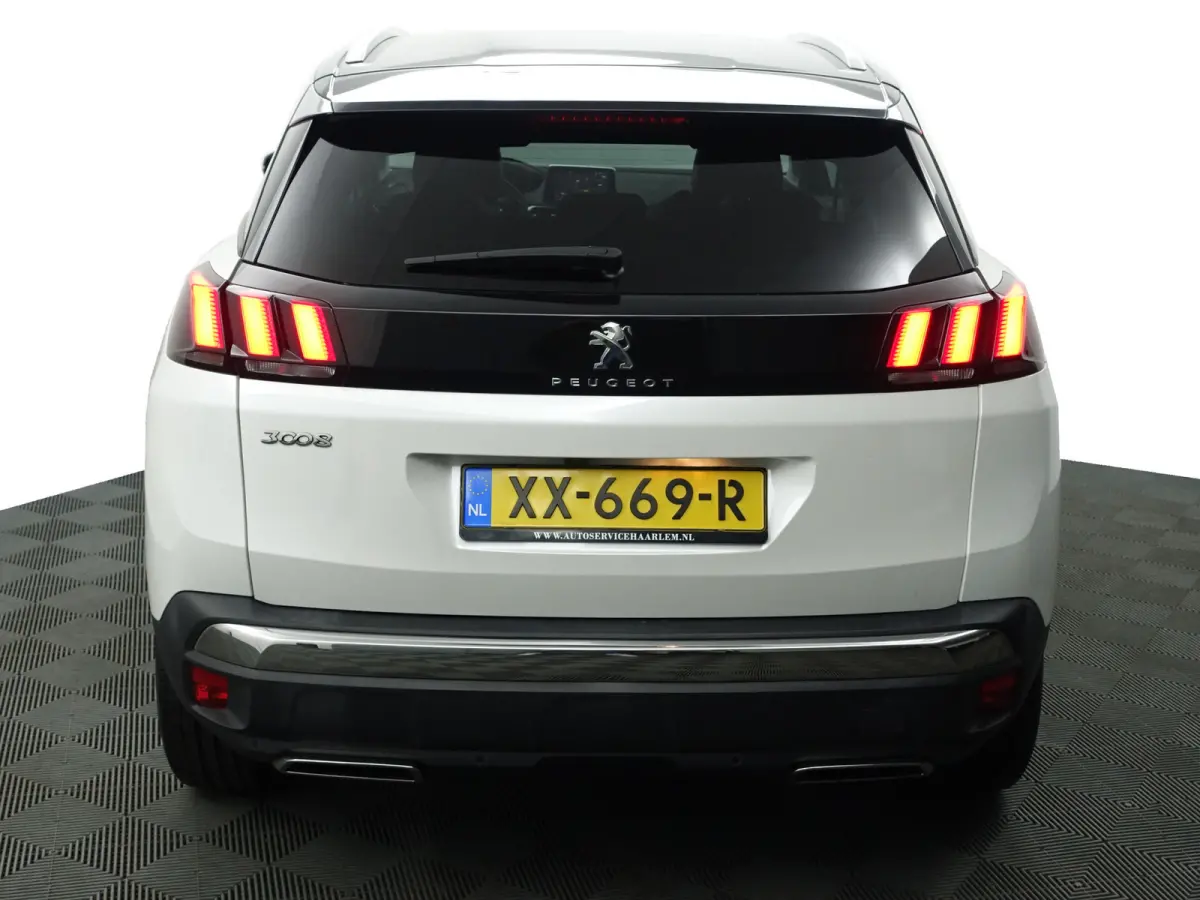 1.2 PureTech Allure Aut- Two Tone, Sport Leder Interieur, Carplay, Sfeerverlichting, 360 Camera, Ada Cruise