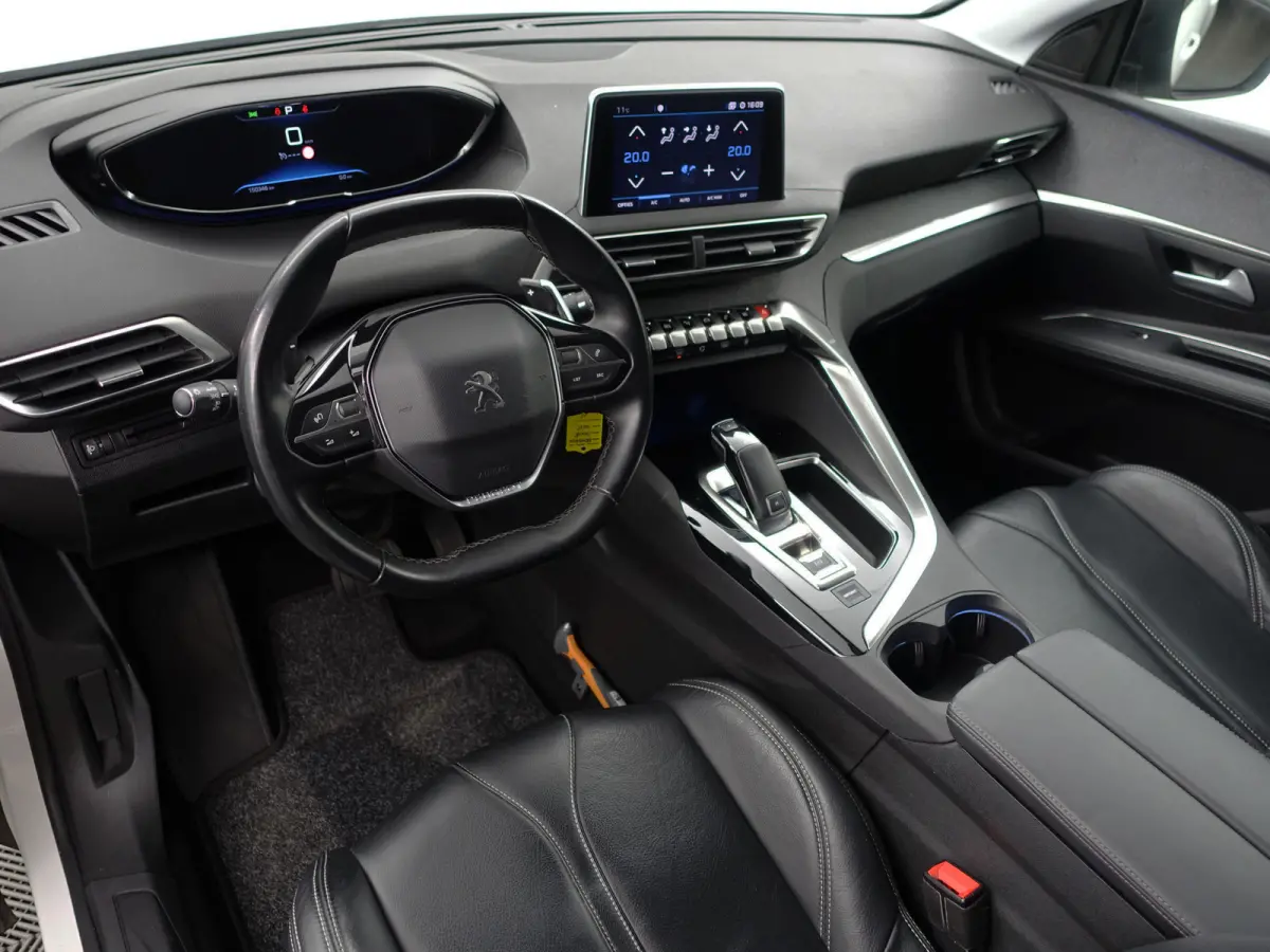 1.2 PureTech Allure Aut- Two Tone, Sport Leder Interieur, Carplay, Sfeerverlichting, 360 Camera, Ada Cruise