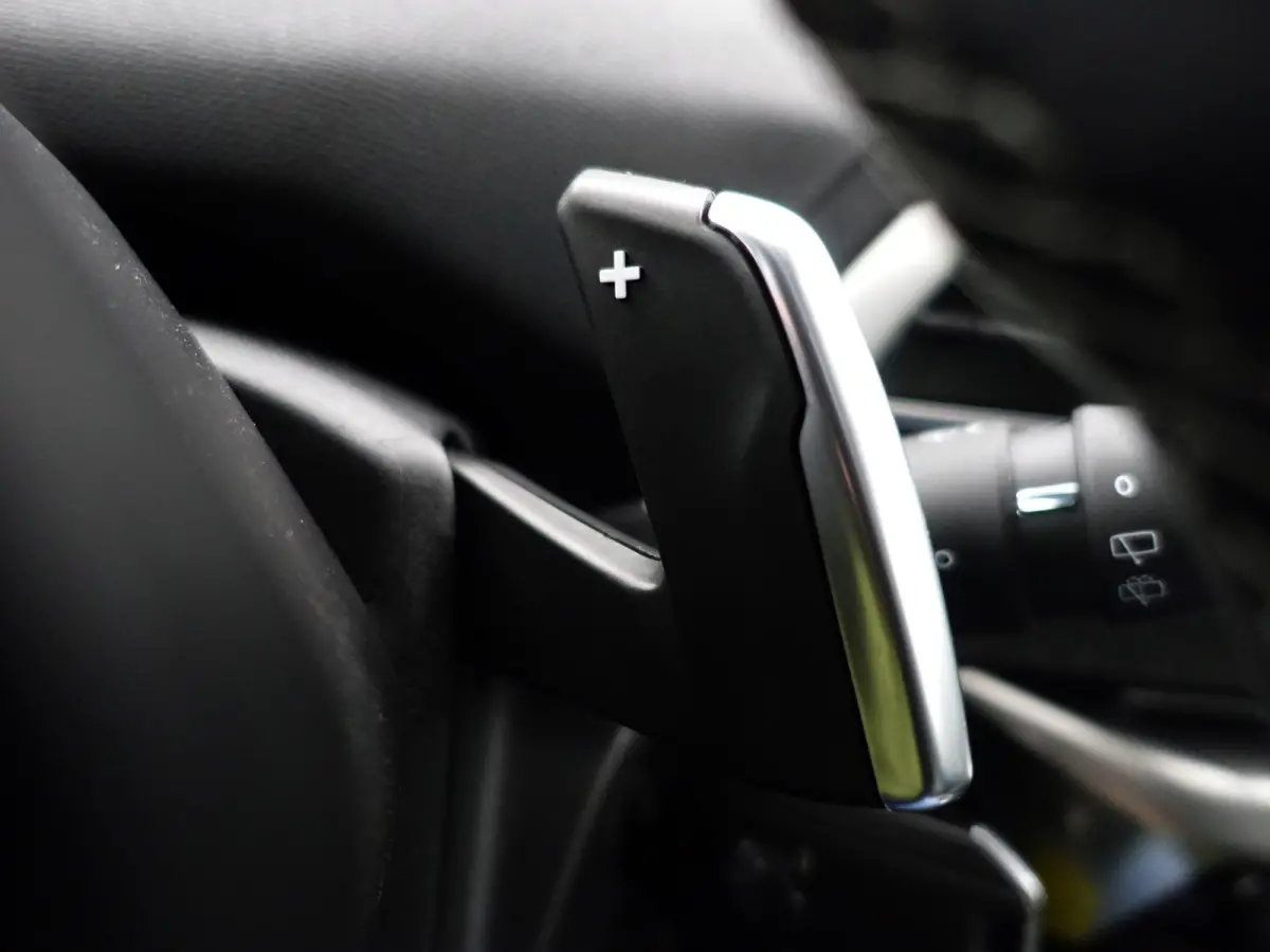 1.2 PureTech Allure Aut- Two Tone, Sport Leder Interieur, Carplay, Sfeerverlichting, 360 Camera, Ada Cruise