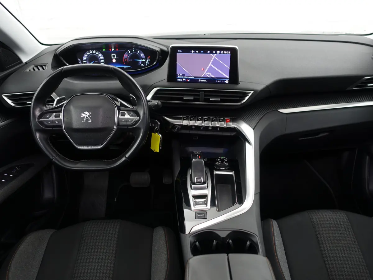 1.2 PureTech Allure Aut- Panoramadak, Two Tone, Dynamic Select, 360 Camera, CarPlay, Android auto, Sfeerverlichting