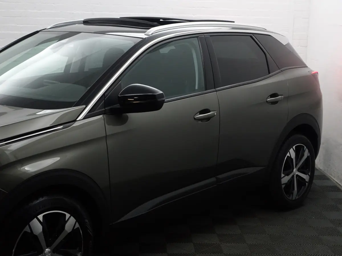 1.2 PureTech Allure Aut- Panoramadak, Two Tone, Dynamic Select, 360 Camera, CarPlay, Android auto, Sfeerverlichting