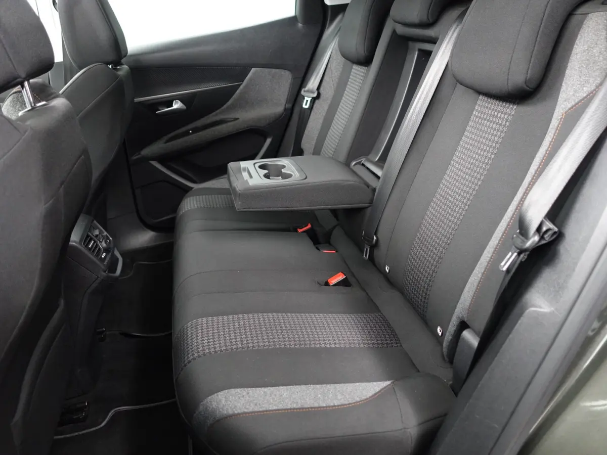 1.2 PureTech Allure Aut- Panoramadak, Two Tone, Dynamic Select, 360 Camera, CarPlay, Android auto, Sfeerverlichting
