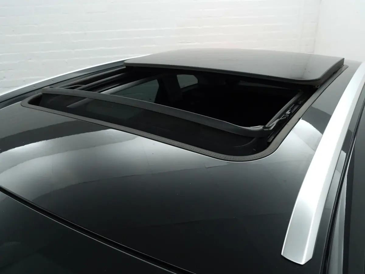 1.2 PureTech Allure Aut- Panoramadak, Two Tone, Dynamic Select, 360 Camera, CarPlay, Android auto, Sfeerverlichting
