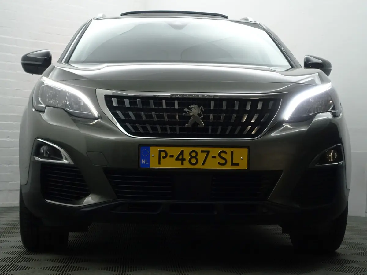 1.2 PureTech Allure Aut- Panoramadak, Two Tone, Dynamic Select, 360 Camera, CarPlay, Android auto, Sfeerverlichting