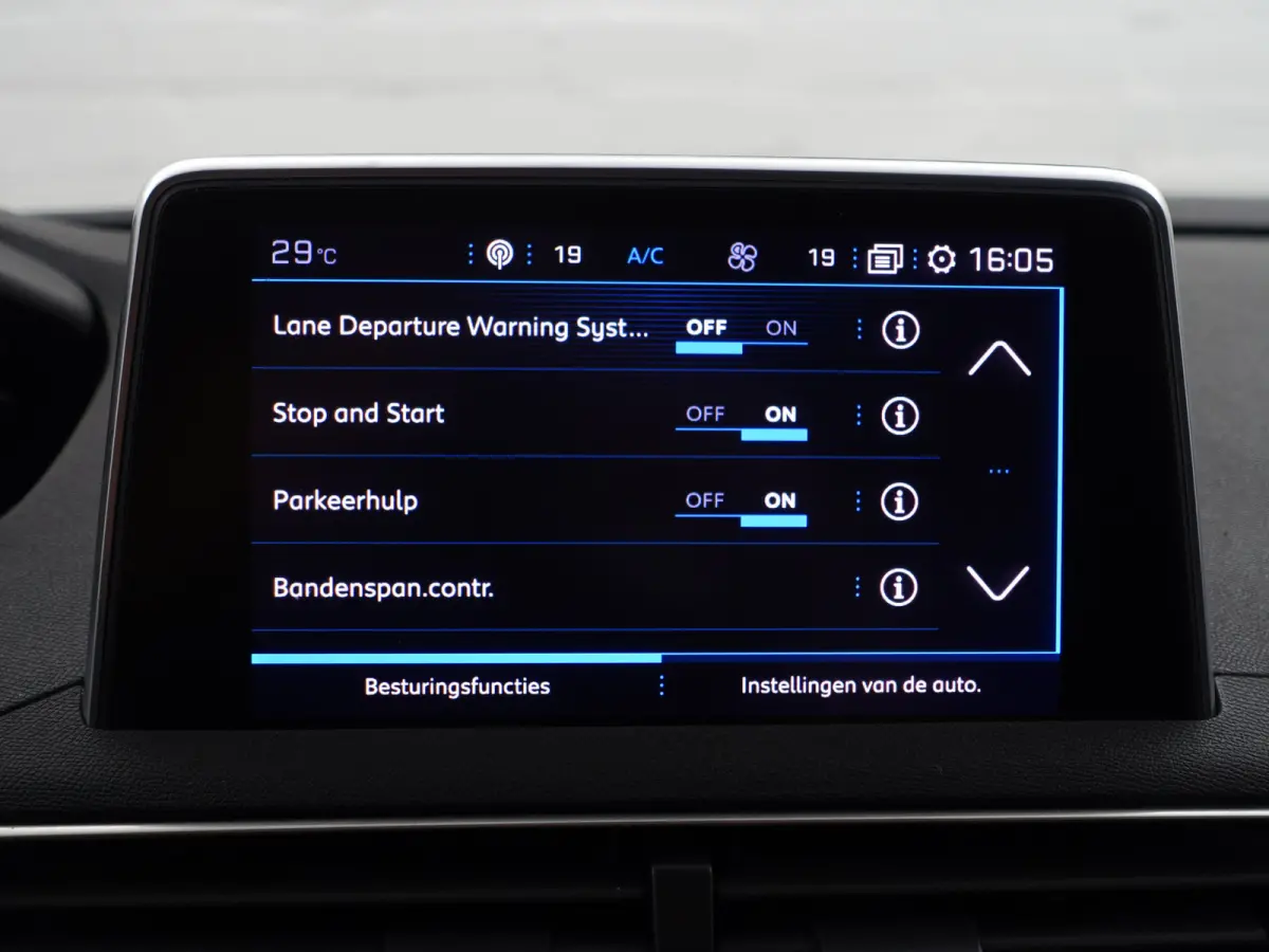1.2 PureTech Allure Aut- Panoramadak, Two Tone, Dynamic Select, 360 Camera, CarPlay, Android auto, Sfeerverlichting