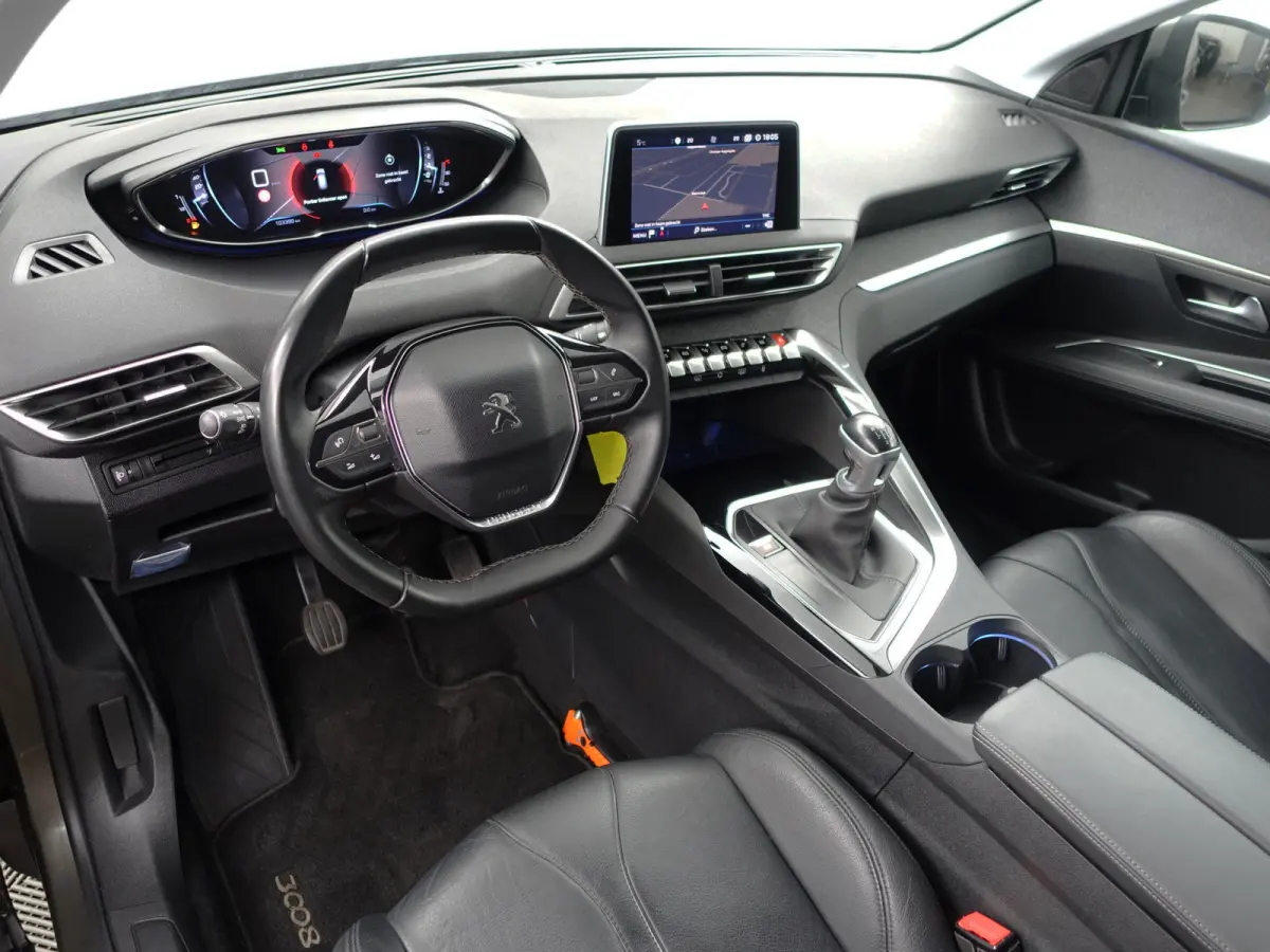 1.2 PureTech Allure- Sport Leder Interieur, Sfeerverlichting, Carplay, Xenon Led, Virtual Cockpit, Ada Cruise