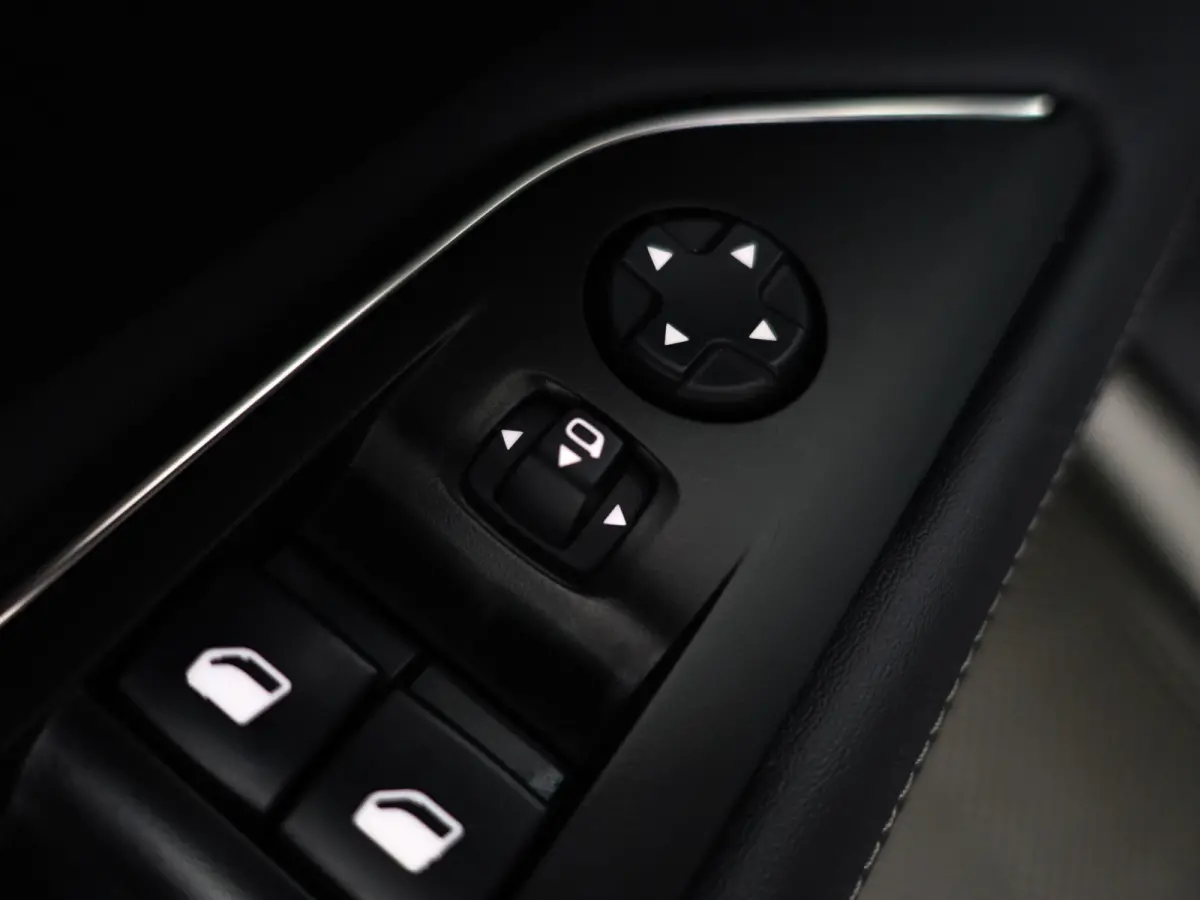 1.2 PureTech Allure- Sport Leder Interieur, Sfeerverlichting, Carplay, Xenon Led, Virtual Cockpit, Ada Cruise