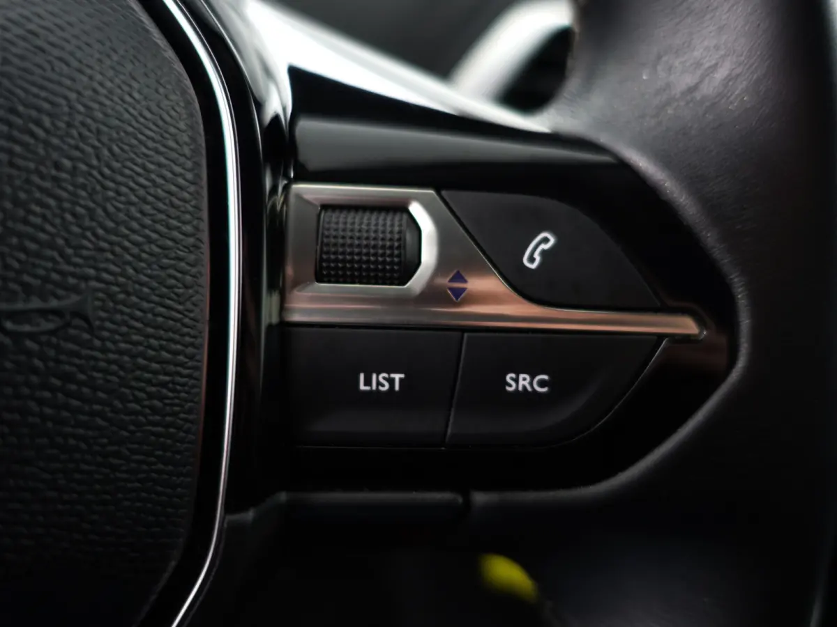1.2 PureTech Allure- Sport Leder Interieur, Sfeerverlichting, Carplay, Xenon Led, Virtual Cockpit, Ada Cruise