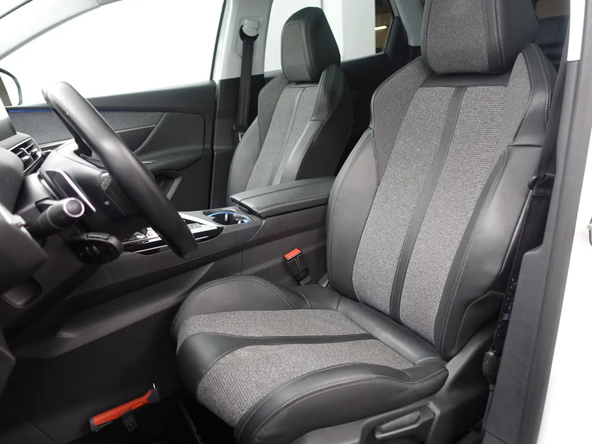 1.2 PureTech Crossway Aut- Panoramadak, Carplay, 360 Camera, Sfeerverlichting, Stoelverwarming, Keyless, Sport Interieur