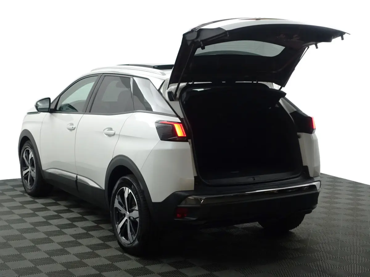 1.2 PureTech Crossway Aut- Panoramadak, Carplay, 360 Camera, Sfeerverlichting, Stoelverwarming, Keyless, Sport Interieur