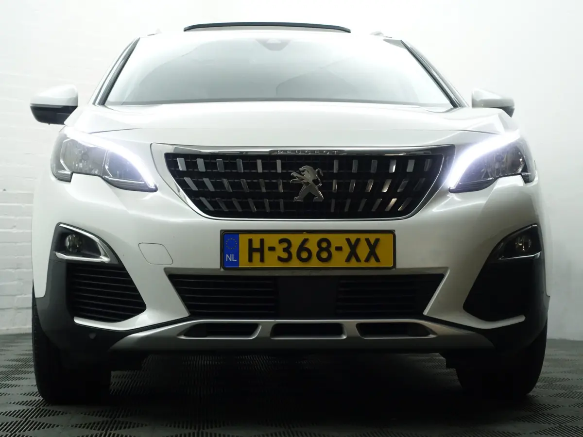 1.2 PureTech Crossway Aut- Panoramadak, Carplay, 360 Camera, Sfeerverlichting, Stoelverwarming, Keyless, Sport Interieur