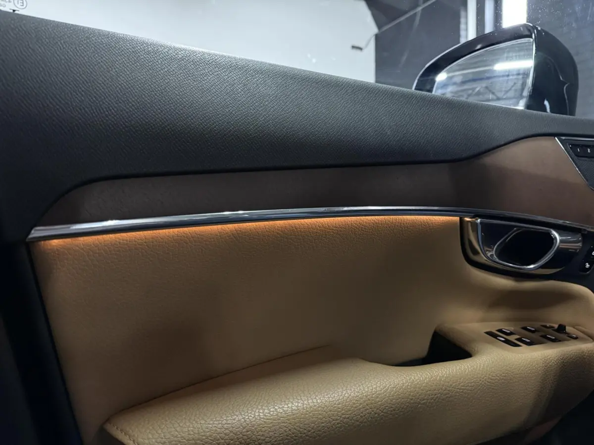2.0 T8 Twin Engine AWD | NL | Pano | Dealer | 7-P