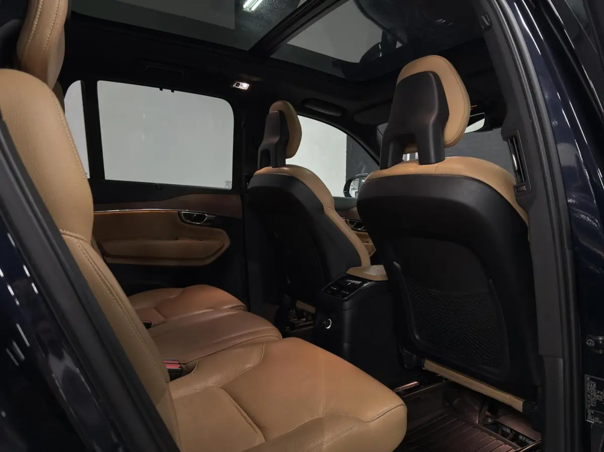 2.0 T8 Twin Engine AWD | NL | Pano | Dealer | 7-P