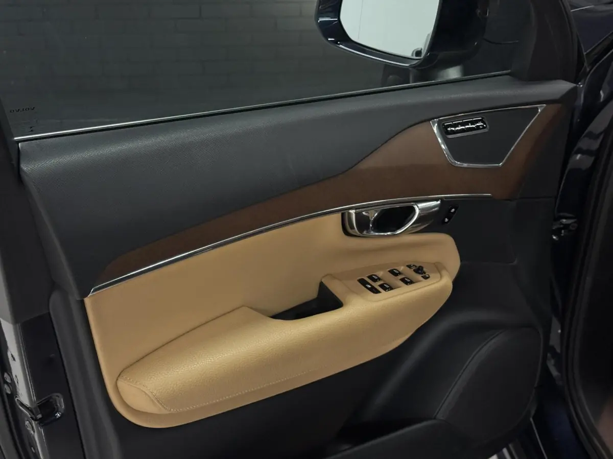 2.0 T8 Twin Engine AWD | NL | Pano | Dealer | 7-P