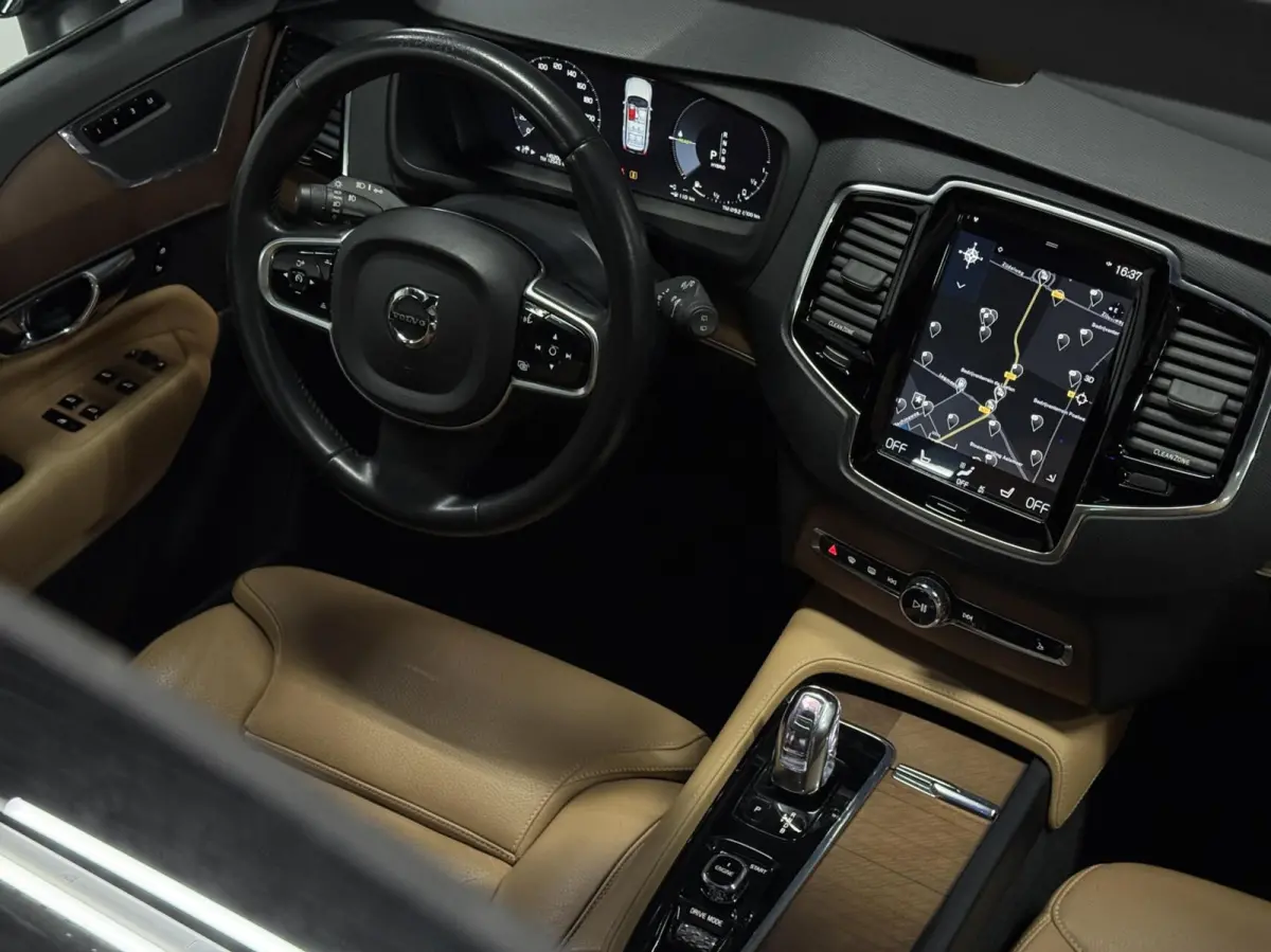 2.0 T8 Twin Engine AWD | NL | Pano | Dealer | 7-P