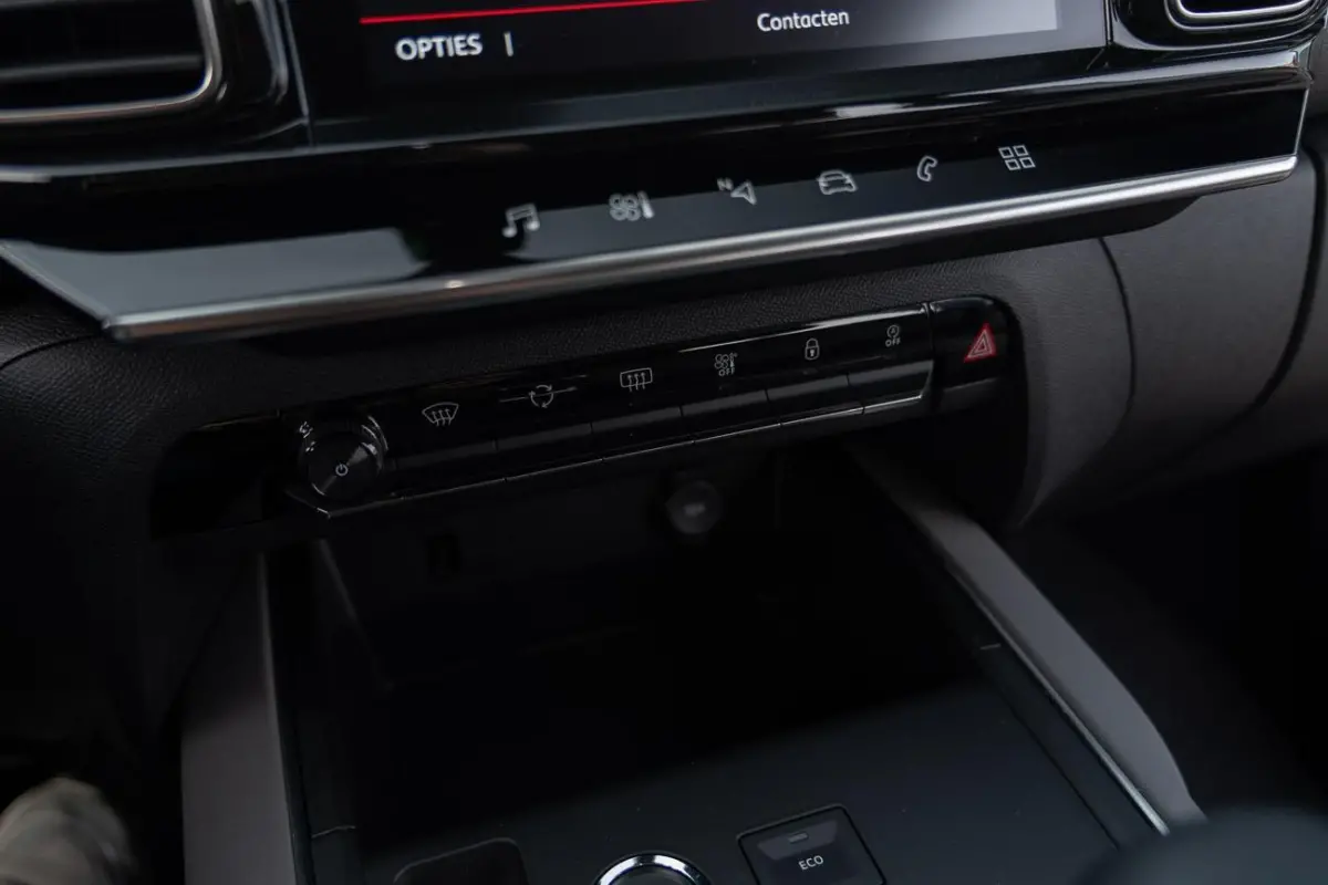 1.2 PureTech|Org.NL NAP|1ste Eig.|LED|Carplay|Adap. Cruise|Navigatie|Digitaal Dashboard|Dealer Onderhouden