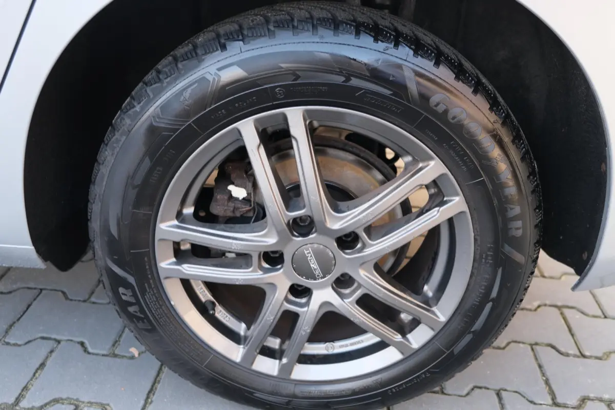2.0 TDI 150 PK DSG > Grijskenteken < - Airco, Cruise, Navi, PDC.
