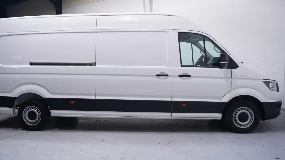 3.180 180 pk DSG Aut. L4H3 Apple Carplay, Camera 270 Graden Achterdeuren, Laadruimte Pakket, Trekhaak, 3-Zits
