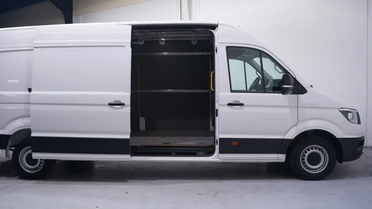 3.180 180 pk DSG Aut. L4H3 Apple Carplay, Camera 270 Graden Achterdeuren, Laadruimte Pakket, Trekhaak, 3-Zits