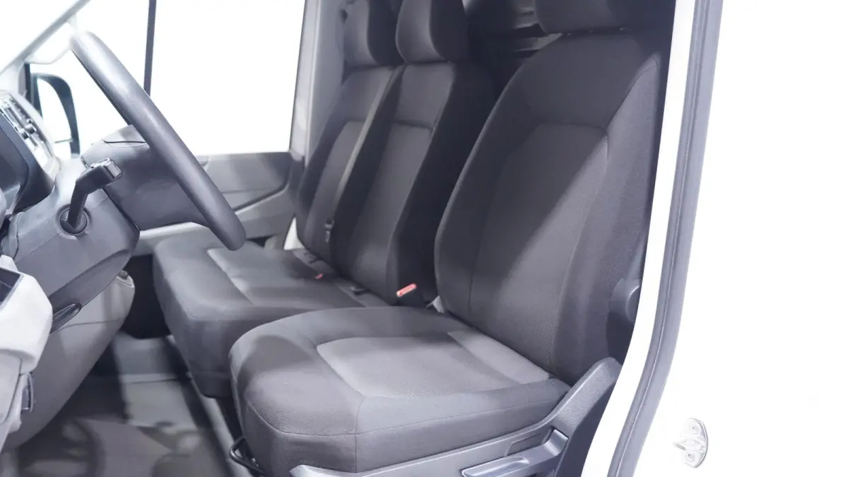 3.180 180 pk DSG Aut. L4H3 Apple Carplay, Camera 270 Graden Achterdeuren, Laadruimte Pakket, Trekhaak, 3-Zits
