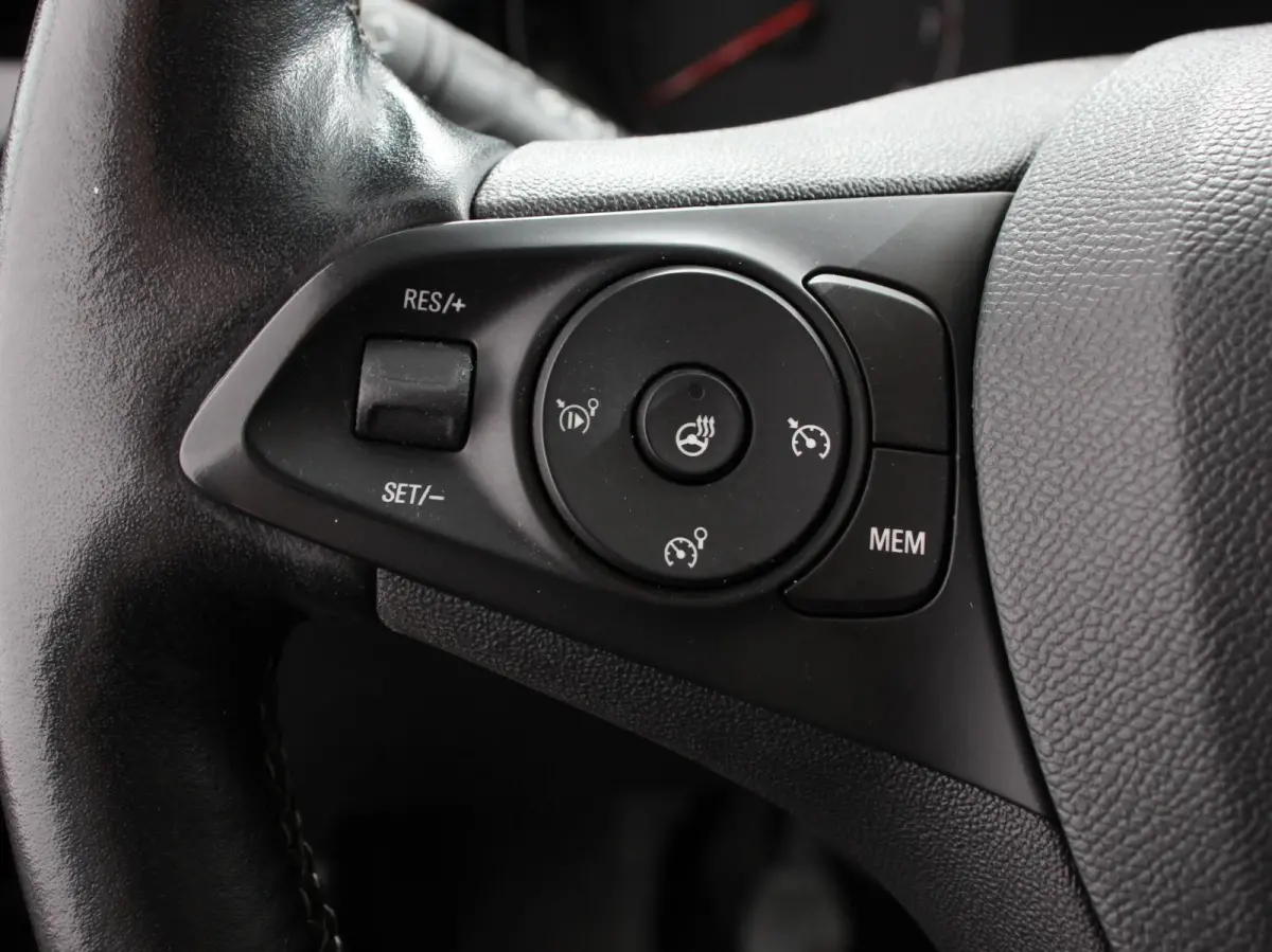 1.2 100pk Turbo Edition Navigatie Apple Carplay/Android Auto Airco Dab Cruise Control
