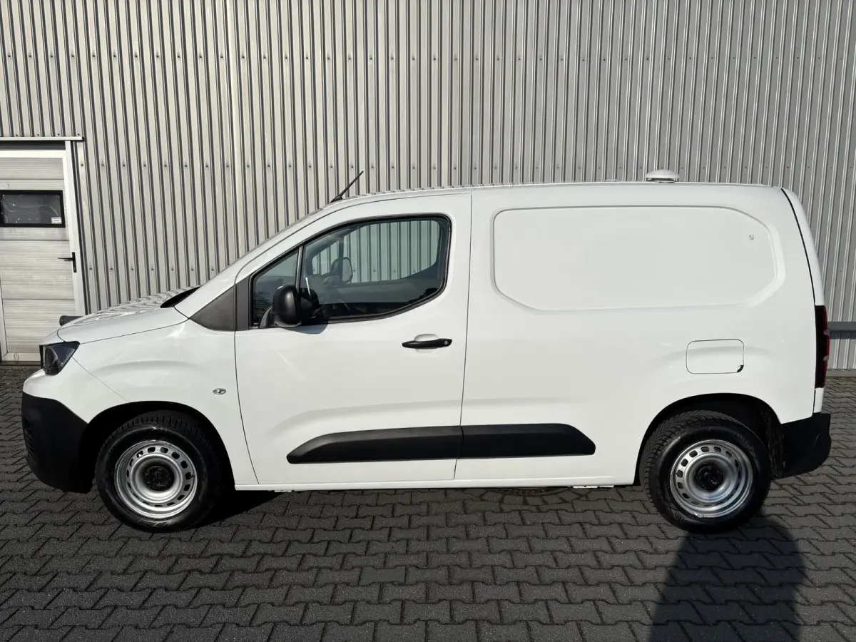 1.5 BlueHDI Premium*A/C*CRUISE*SCHUIF*NW-MODEL*