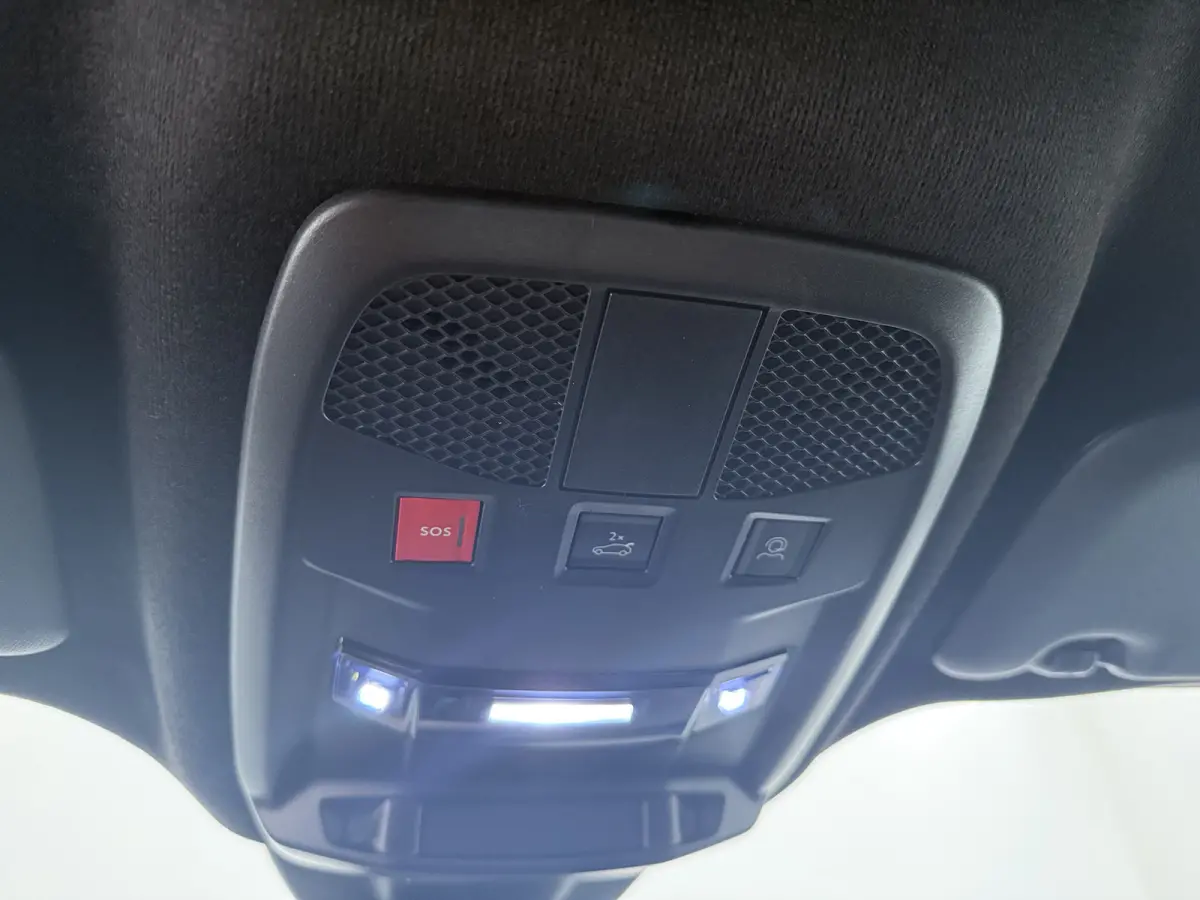 Scorpionissima 54 kWh | Achteruitrijcamera | Apple Carplay/Android Auto|telefoonintegratie premium | Cruise control adaptief met Stop&Go en stuurhulp