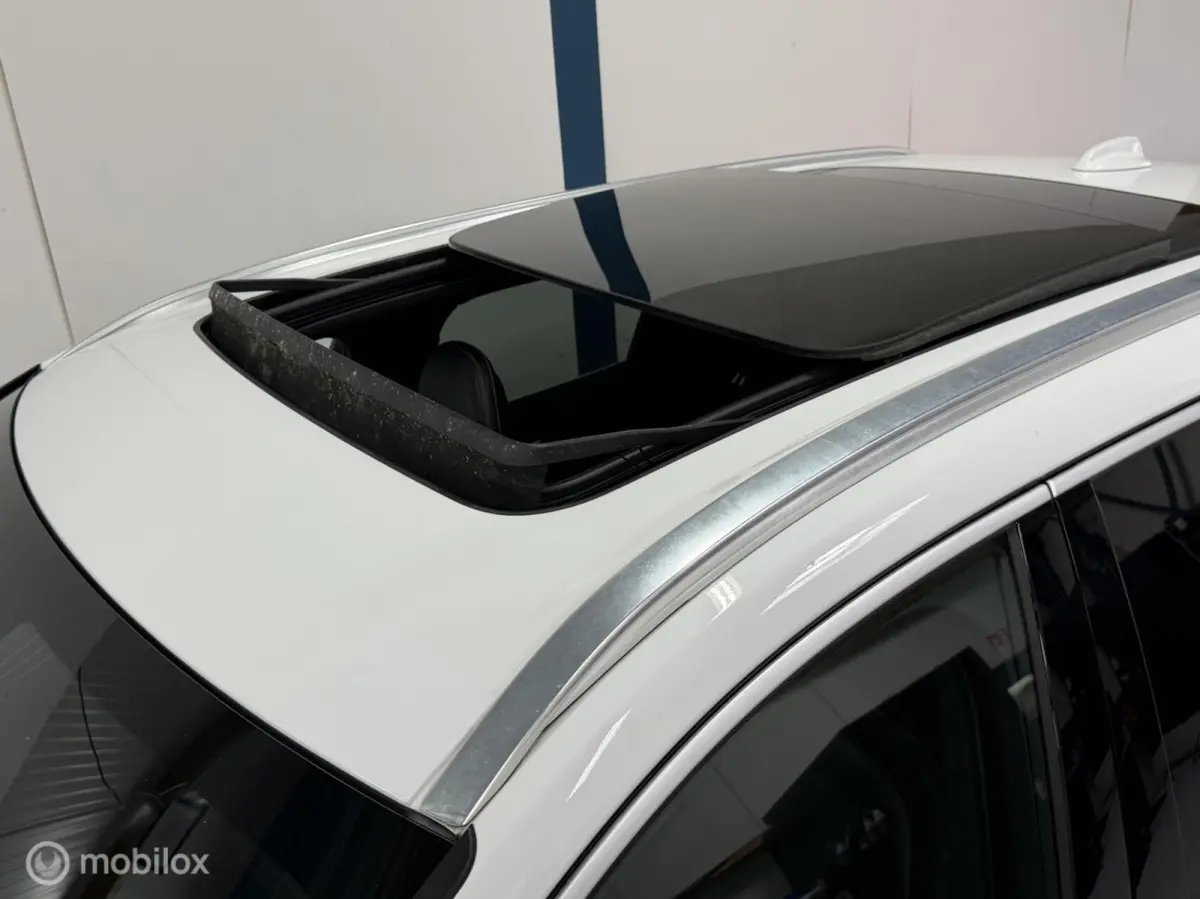 2.0 T8 Twin Engine AWD R-Design PANO / 360 CAM