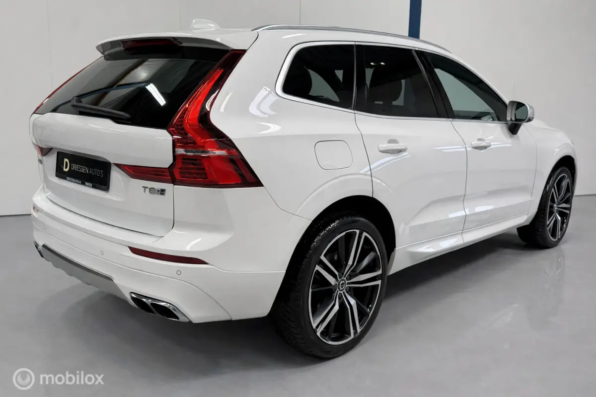 2.0 T8 Twin Engine AWD R-Design PANO / 360 CAM