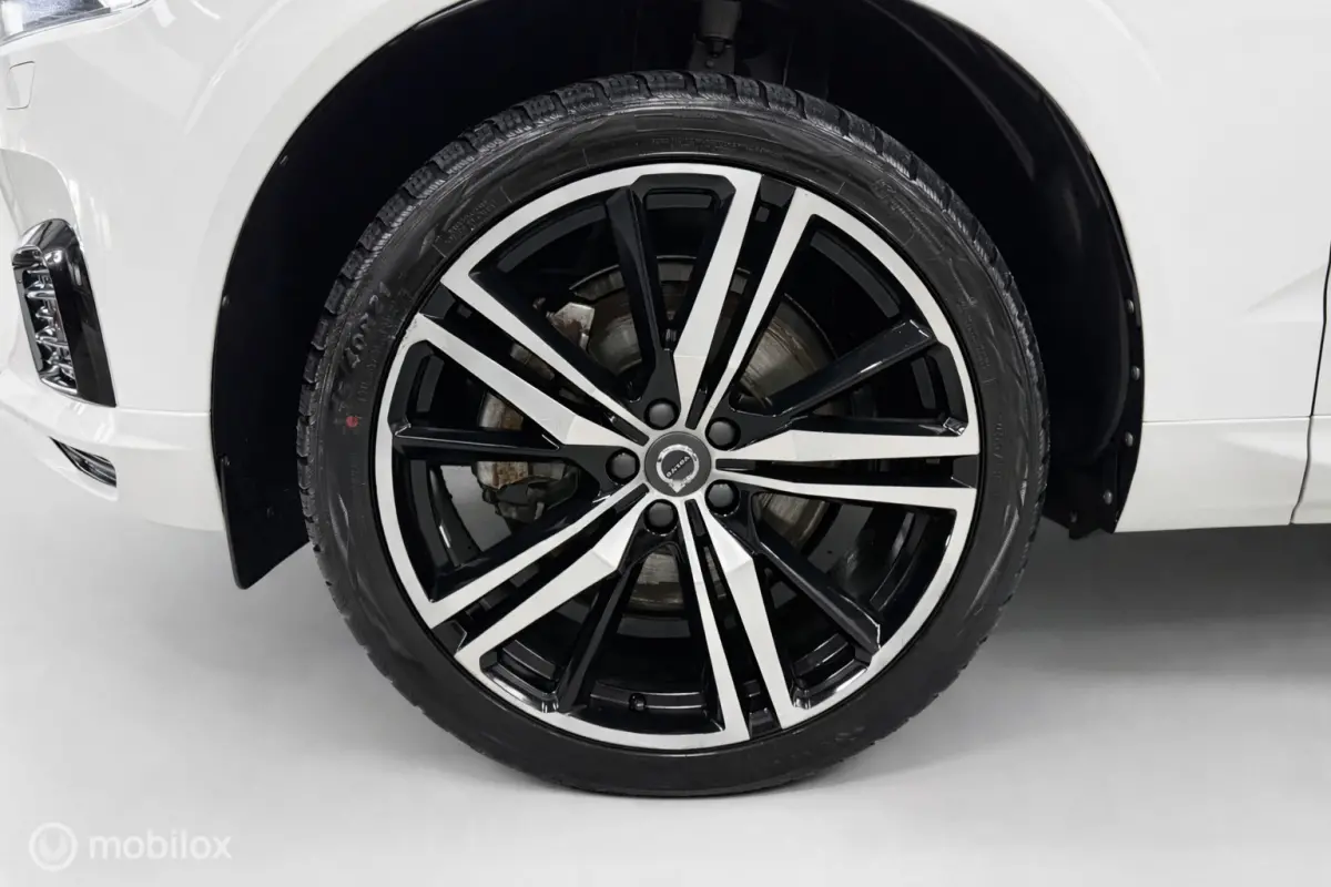 2.0 T8 Twin Engine AWD R-Design PANO / 360 CAM