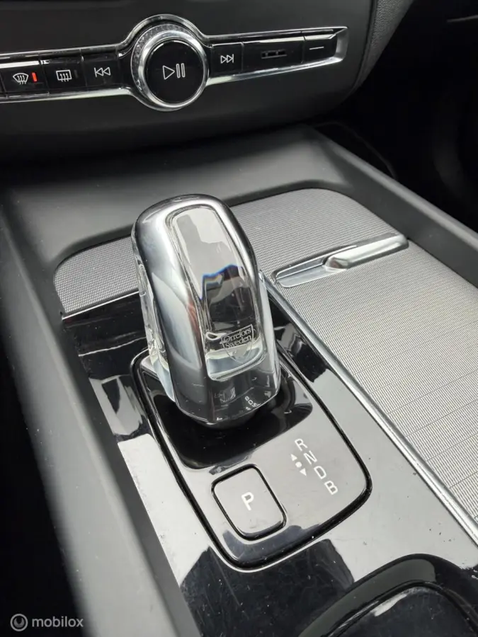 2.0 T8 Twin Engine AWD R-Design PANO / 360 CAM