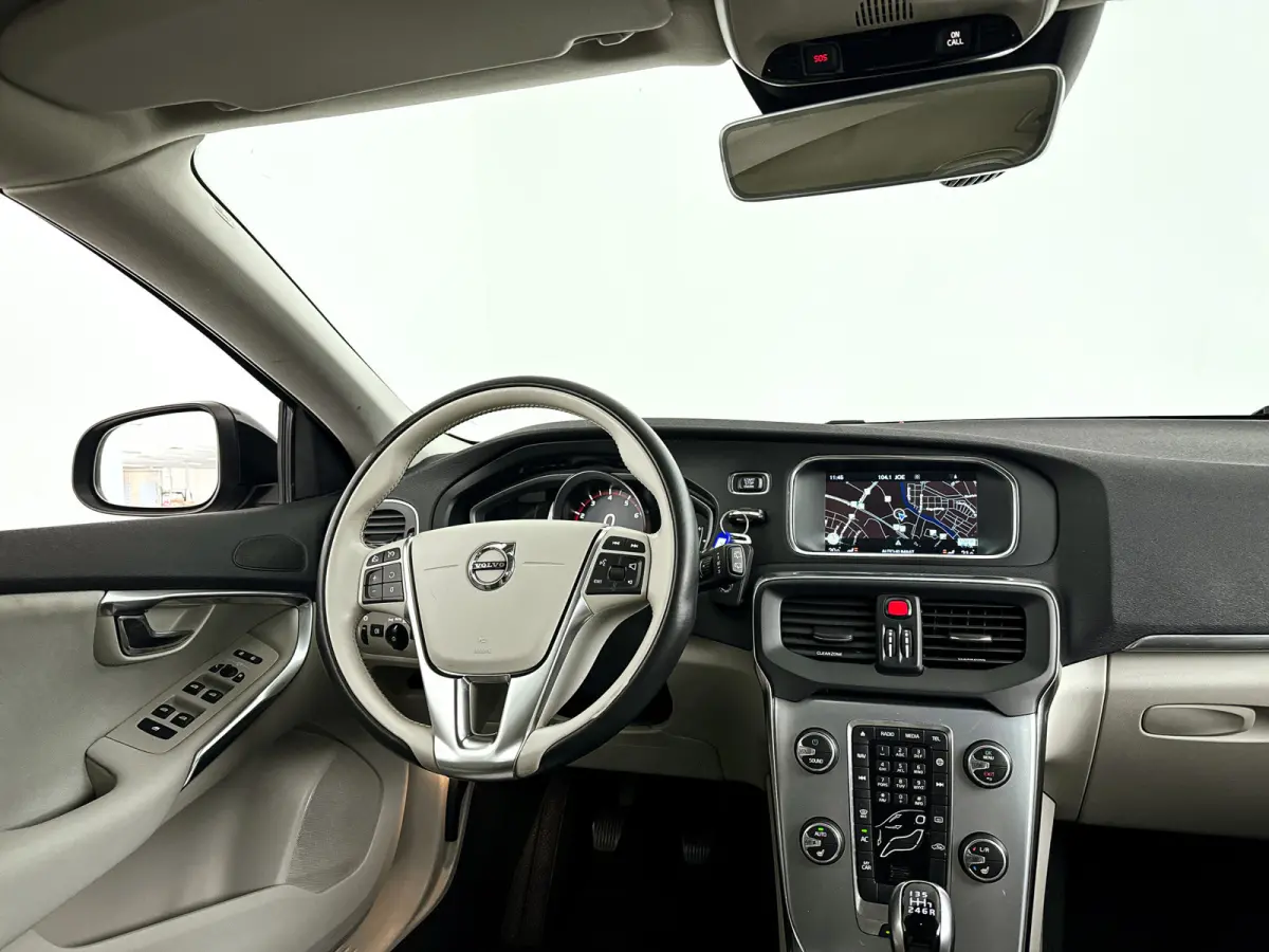 T2 Nordic+ | Stoelverwarming | Cruise control | Navigatie