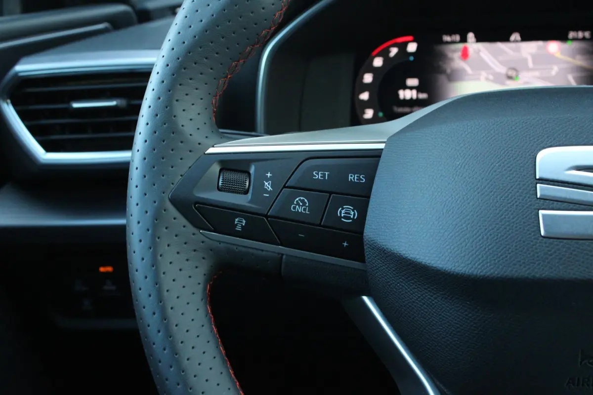 1.5 TSI e-Hybrid 204pk FR PHEV First Edition | 18" Velgen | Virtual Cockpit