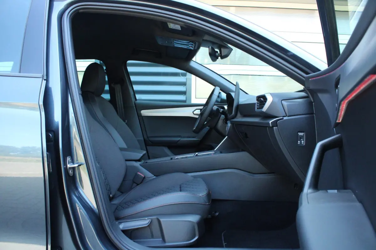 1.5 TSI e-Hybrid 204pk FR PHEV First Edition | 18" Velgen | Virtual Cockpit