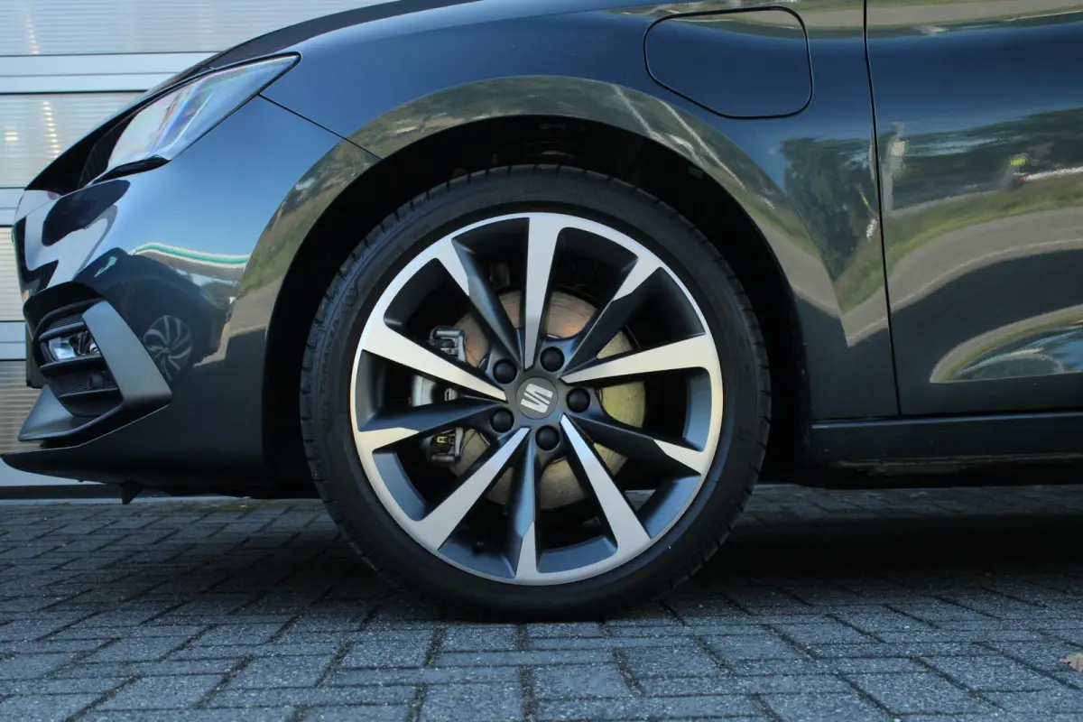 1.5 TSI e-Hybrid 204pk FR PHEV First Edition | 18" Velgen | Virtual Cockpit