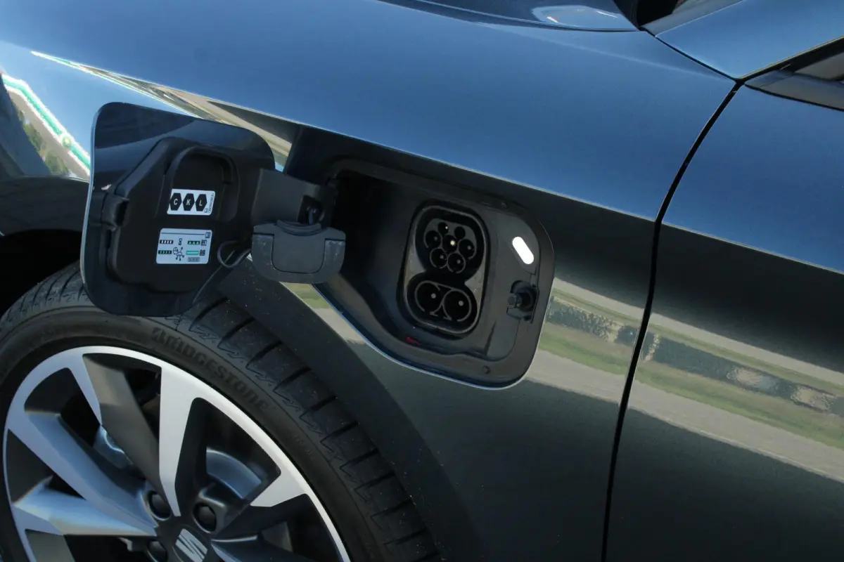 1.5 TSI e-Hybrid 204pk FR PHEV First Edition | 18" Velgen | Virtual Cockpit