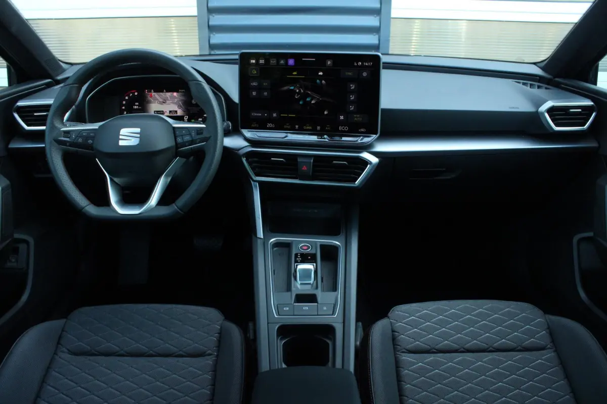 1.5 TSI e-Hybrid 204pk FR PHEV First Edition | 18" Velgen | Virtual Cockpit