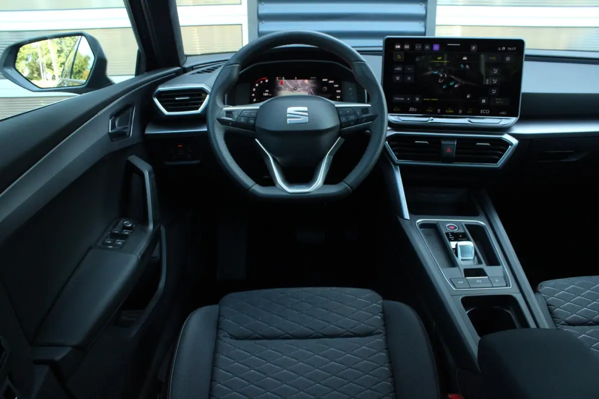 1.5 TSI e-Hybrid 204pk FR PHEV First Edition | 18" Velgen | Virtual Cockpit
