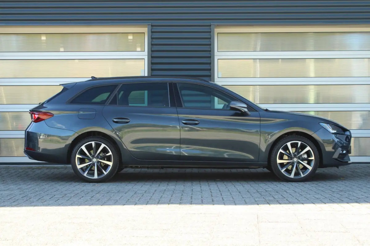 1.5 TSI e-Hybrid 204pk FR PHEV First Edition | 18" Velgen | Virtual Cockpit