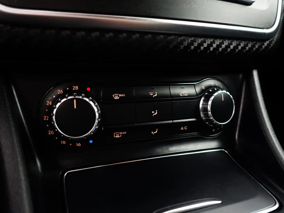 AMG Night Edition Aut- Panoramadak, Dynamic Select, Carbon, Xenon Led, Sport Interieur