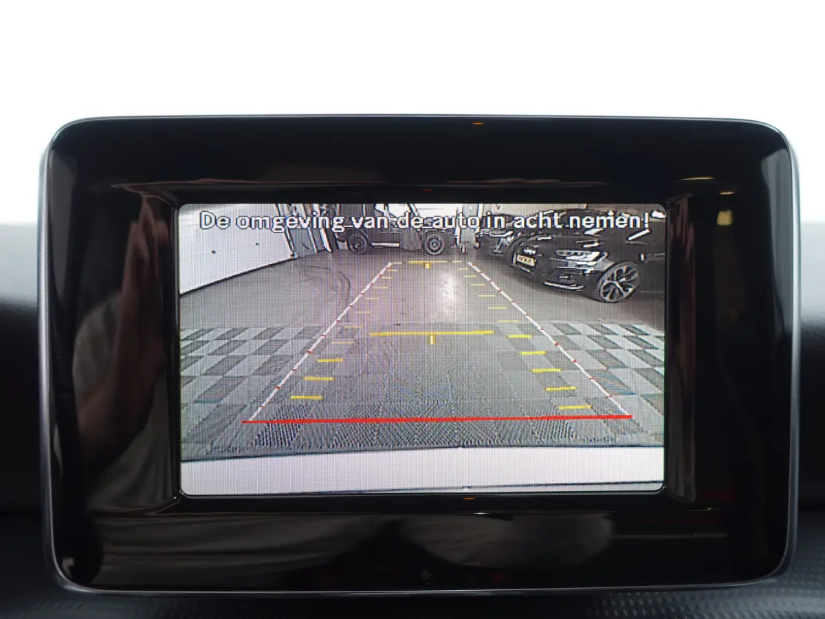 180 Prestige AMG- 69dkm, Camera, Navigatie, Stoelverwarming, Sport Interieur