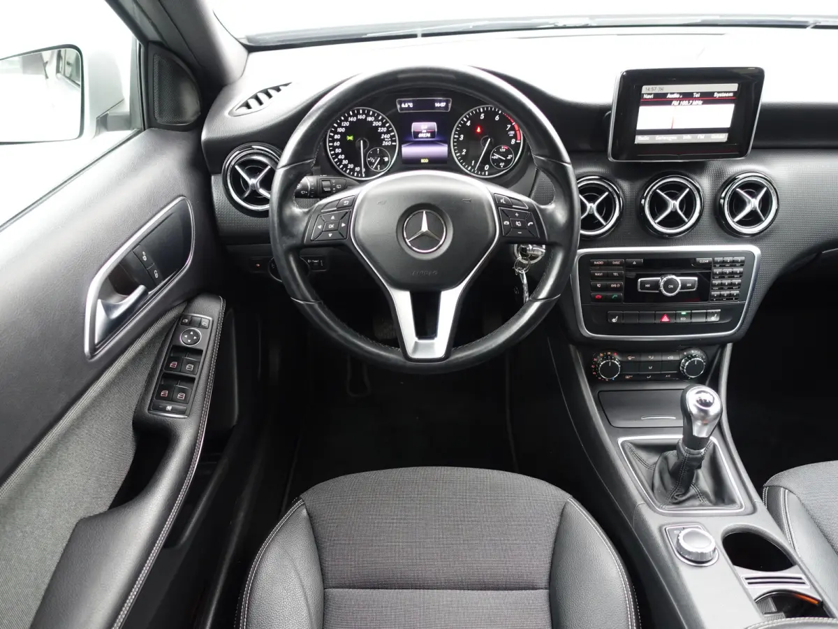 180 Prestige AMG- 69dkm, Camera, Navigatie, Stoelverwarming, Sport Interieur