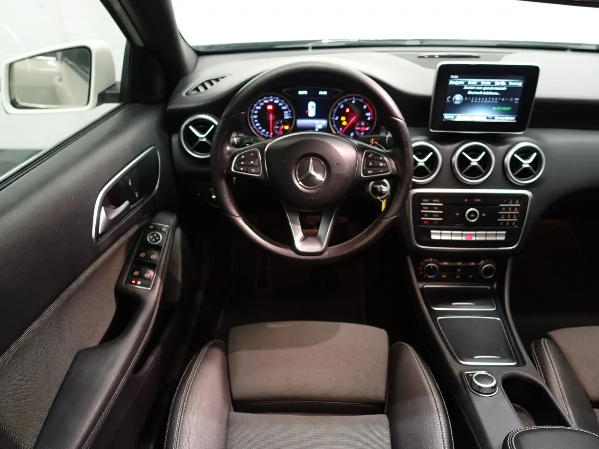 180 d AMG Night Edition Aut- Panoramadak, Xenon Led, Sfeerverlichting, Dynamic Select, Clima