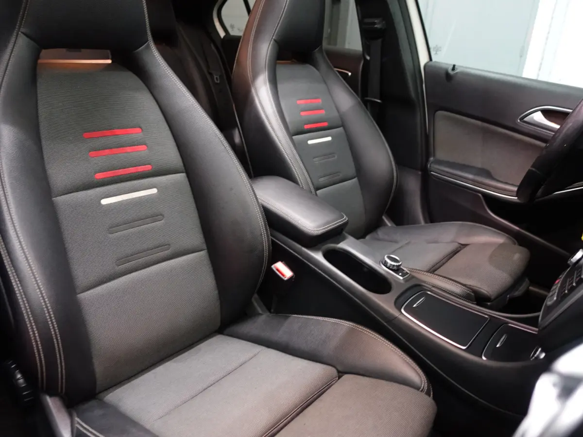 180 d AMG Night Edition Aut- Panoramadak, Xenon Led, Sfeerverlichting, Dynamic Select, Clima