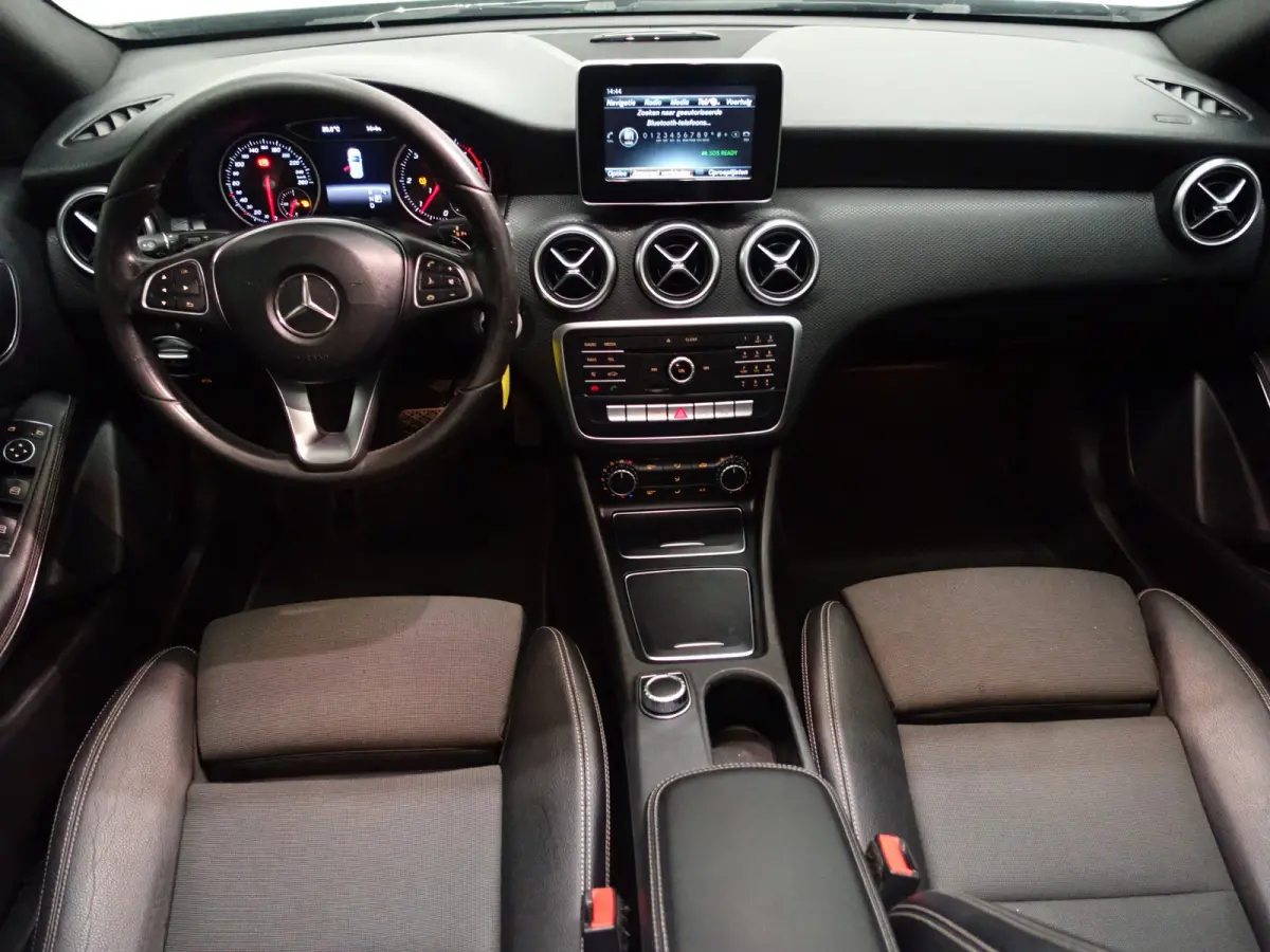 180 d AMG Night Edition Aut- Panoramadak, Xenon Led, Sfeerverlichting, Dynamic Select, Clima