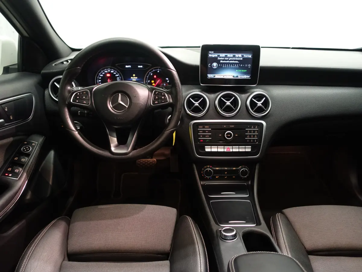 180 d AMG Night Edition Aut- Panoramadak, Xenon Led, Sfeerverlichting, Dynamic Select, Clima