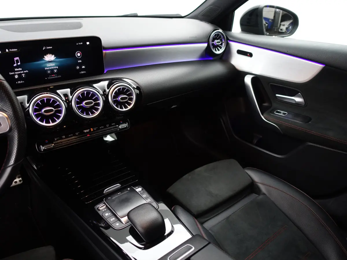 180 AMG Night Edition Aut- Xenon Led, Camera, Stoelverwarming, Sfeerverlichting, Sport Alcantara Interieur