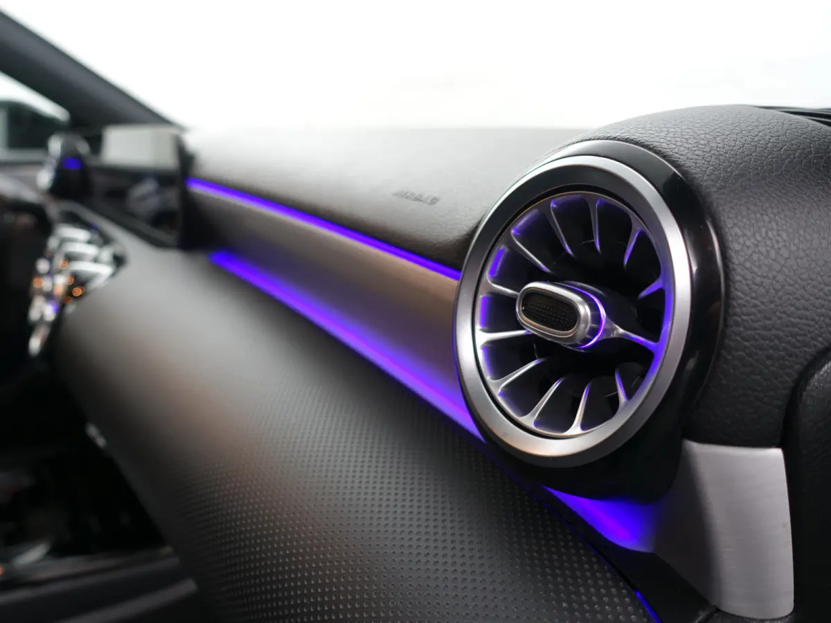 180 AMG Night Edition Aut- Xenon Led, Camera, Stoelverwarming, Sfeerverlichting, Sport Alcantara Interieur